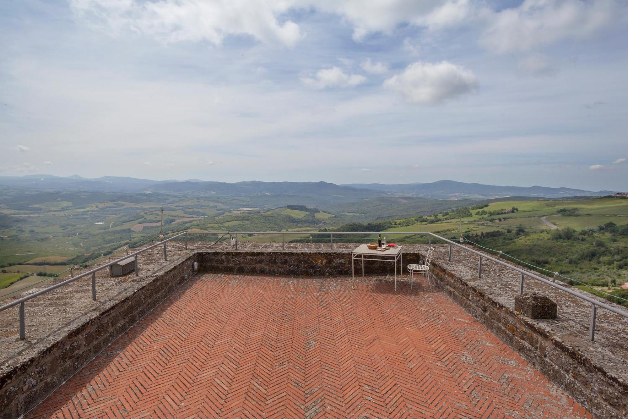Torre Dei Belforti モンテカティーニ・ヴァル・ディ・チェーチナ エクステリア 写真